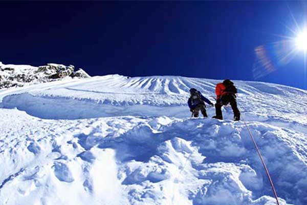 Chulu Far East Peak Climbing